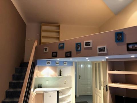 Rising Sun Hill Apartment Budapest Esterno foto